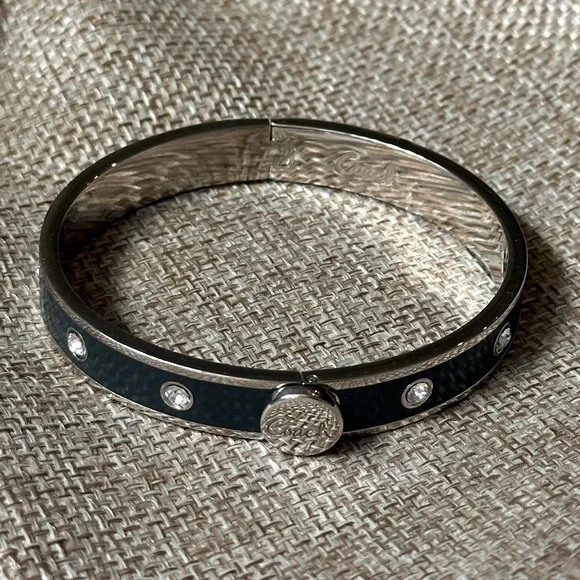 Coach hinged bracelet - Picture 1 of 5